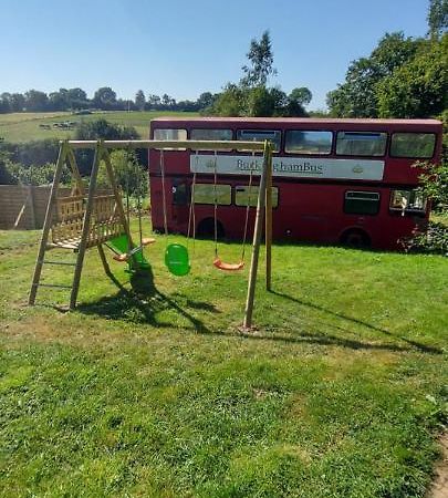 Insolite Bus Anglais Le Buckinghambus Saint-Philbert-sur-Risle Kültér fotó