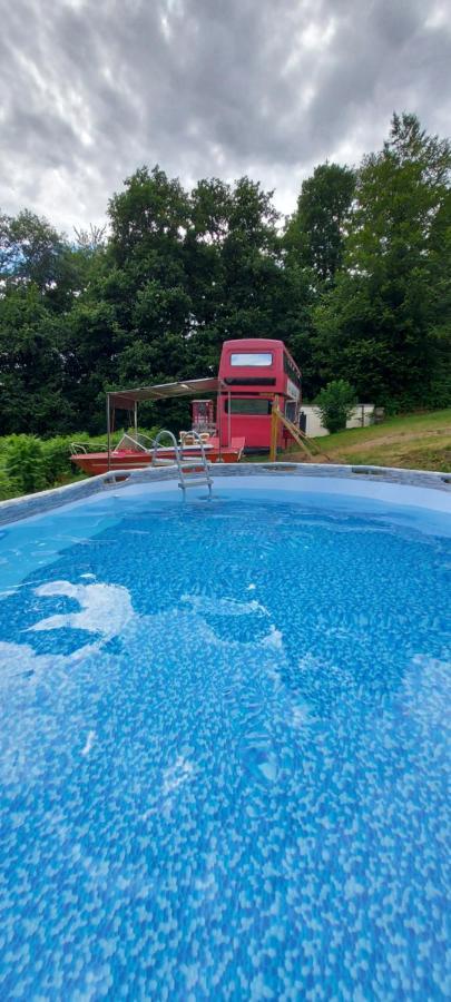 Insolite Bus Anglais Le Buckinghambus Saint-Philbert-sur-Risle Kültér fotó